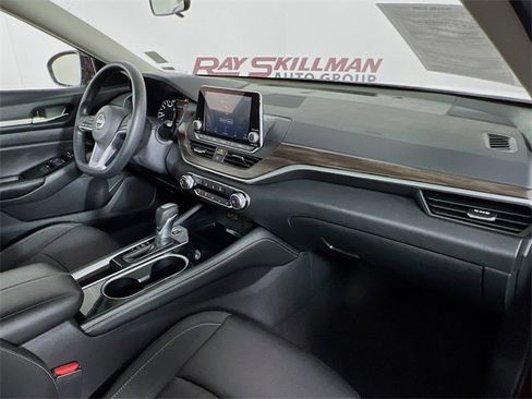 Used 2023 Nissan Altima 2.5 SV image 36