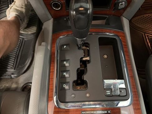 Used 2005 Jeep Grand Cherokee Limited image 24