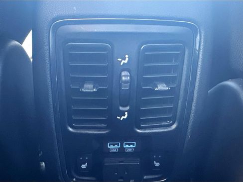 Used 2021 Jeep Grand Cherokee Overland AWD/4WD image 28