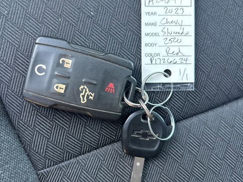 Used 2023 Chevrolet Silverado 2500 Custom w/ Custom Value Package image 33