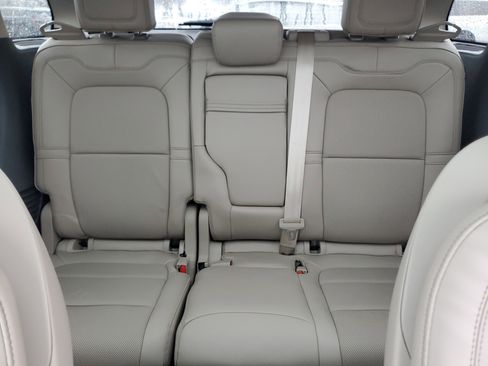 Certified 2024 Lincoln Corsair Reserve w/ Equipment Group 201A image 19