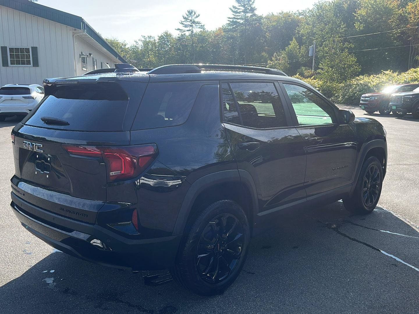 New 2027 GMC Terrain Elevation w/ Elevation Premium Package AWD/4WD image 5