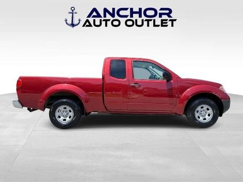 Used 2013 Nissan Frontier S RWD image 9