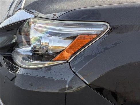 Used 2019 Lexus GX 460 image 9