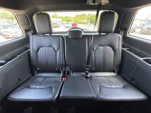 Used 2023 Ford Expedition Platinum AWD/4WD image 35