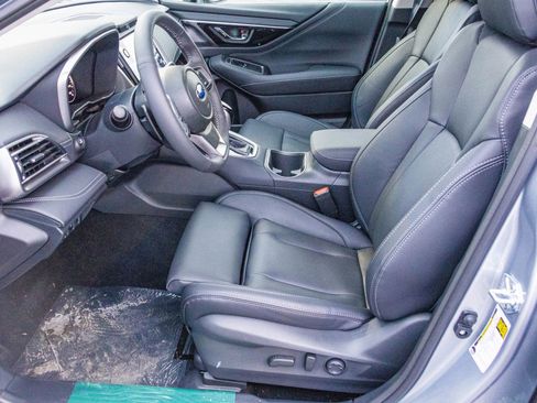 Used 2025 Subaru Outback Touring XT image 18