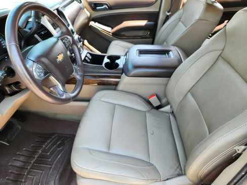 Used 2018 Chevrolet Tahoe LT w/ Off-Road Package AWD/4WD image 12
