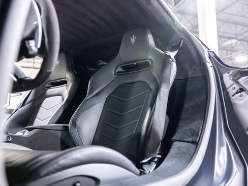 Used 2022 Maserati MC20 Coupe image 32