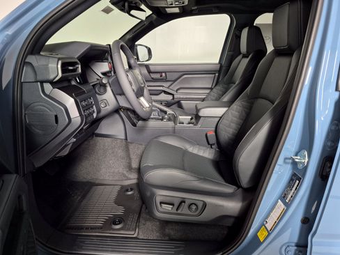 New 2026 Toyota 4Runner Limited AWD/4WD image 15