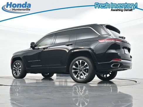 Used 2023 Jeep Grand Cherokee Overland AWD/4WD image 41