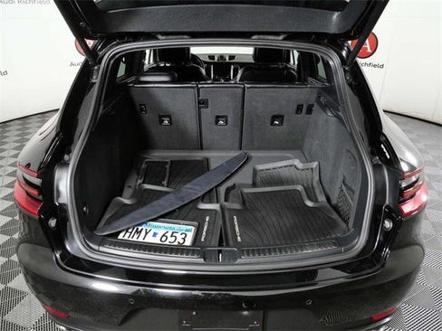 Used 2017 Porsche Macan S image 10