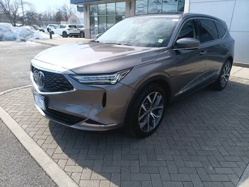 Used 2023 Acura MDX SH-AWD w/ Technology Package image 2