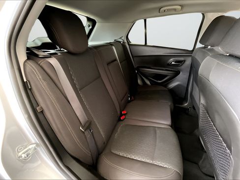 Used 2020 Chevrolet Trax LS w/ Tint and Cruise Package AWD/4WD image 20