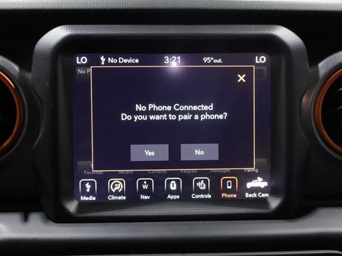 Used 2022 Jeep Gladiator Mojave w/ Cold Weather Group AWD/4WD image 33