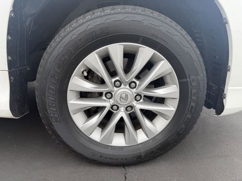 Used 2018 Lexus GX 460 Premium w/ Premium Package image 7