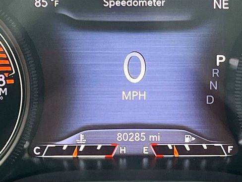 Used 2020 Jeep Cherokee Trailhawk AWD/4WD image 12