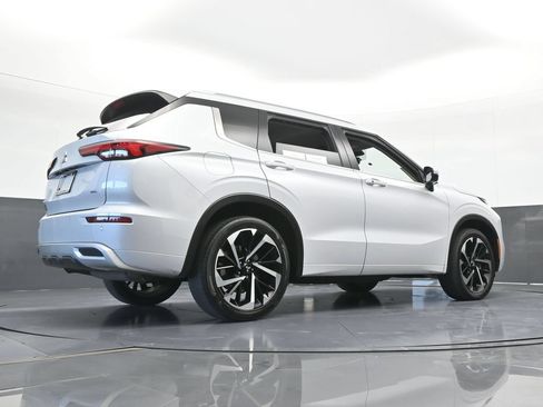 Used 2024 Mitsubishi Outlander SEL FWD image 64