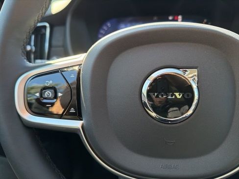 New 2026 Volvo XC90 B5 Core w/ Protection Package Premier image 27