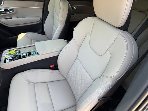 New 2026 Volvo XC90 T8 Plus w/ Protection Package AWD/4WD image 28