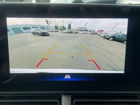 Used 2025 Chevrolet Trax LT image 17