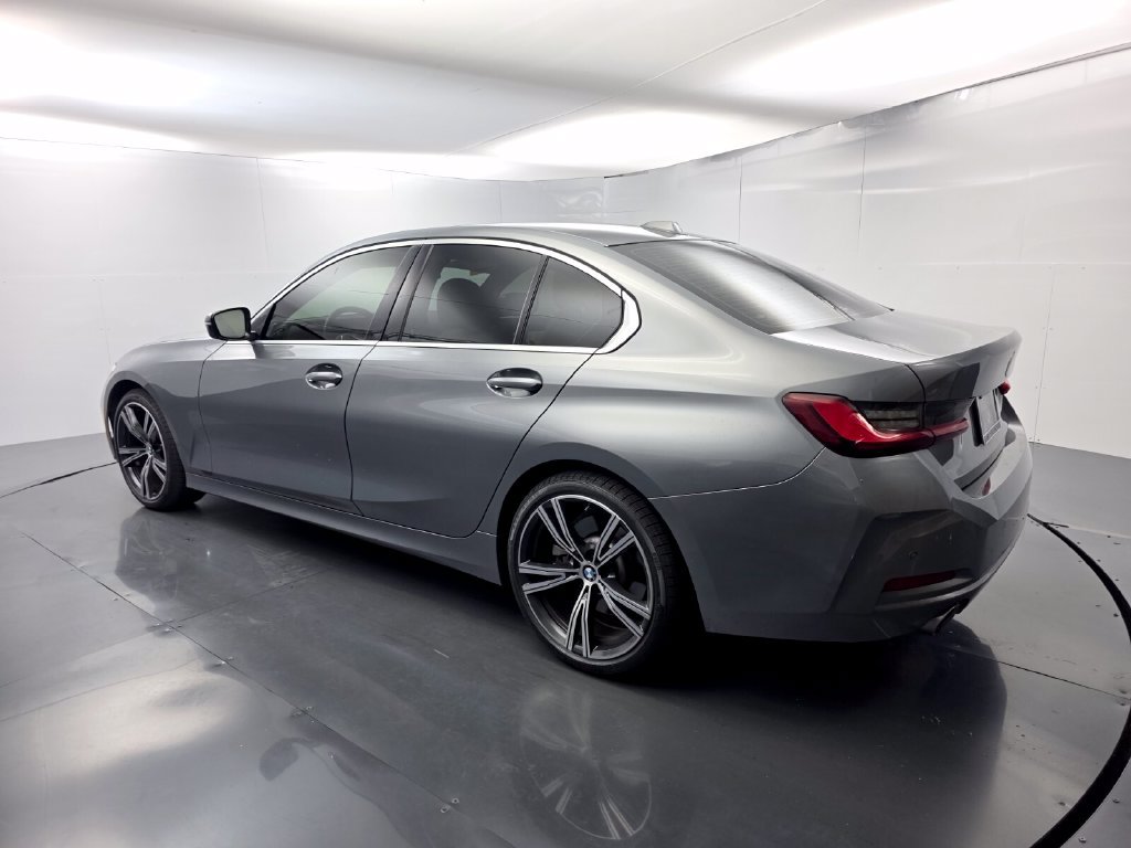 Certified 2024 BMW 330i Sedan w/ Convenience Package RWD image 4