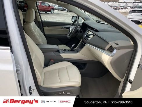 Used 2023 Cadillac XT5 Premium Luxury image 31