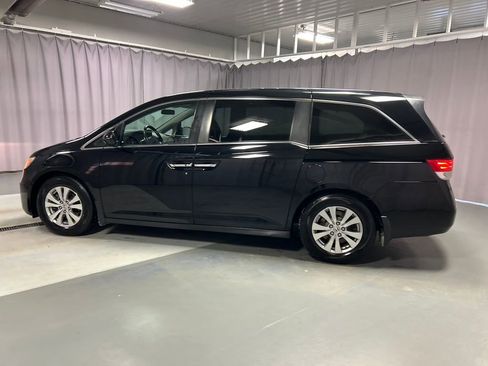 Used 2016 Honda Odyssey SE image 4