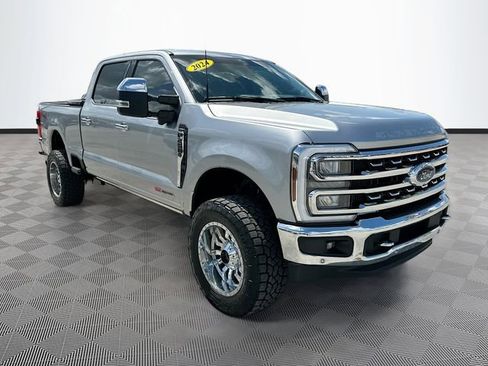 Used 2024 Ford F250 Lariat w/ Lariat Ultimate Package image 3