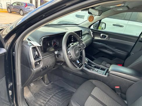 Used 2021 Kia Sorento LX FWD image 27