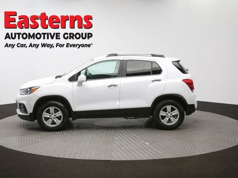 Used 2020 Chevrolet Trax LT w/ LT Convenience Package image 58