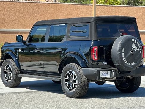 Used 2022 Ford Bronco Outer Banks image 6