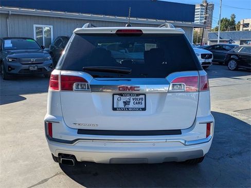 Used 2017 GMC Terrain Denali image 4