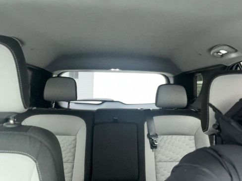 Used 2019 Chevrolet Equinox LT image 28