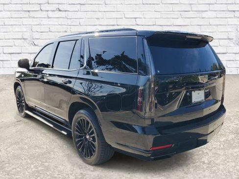Used 2025 Cadillac Escalade Sport Platinum AWD/4WD image 2