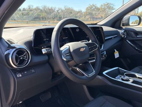 New 2026 Chevrolet Equinox LT w/ Safety and Technology Package image 22