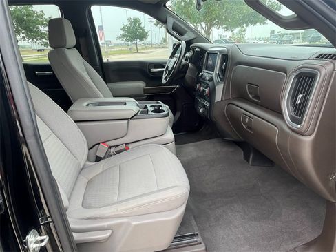 Used 2019 Chevrolet Silverado 1500 LT w/ Texas Edition image 39
