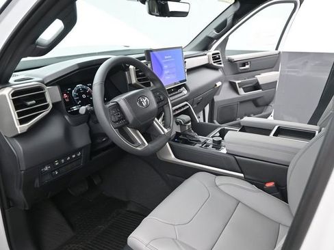 New 2026 Toyota Tundra Limited AWD/4WD image 4