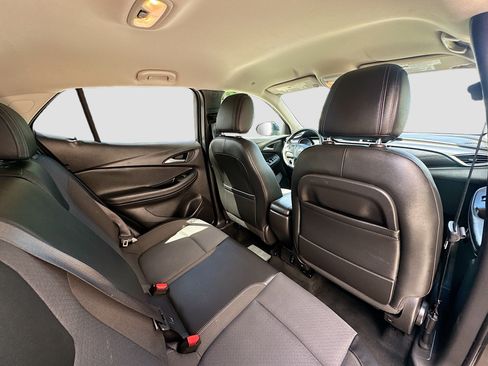 Used 2021 Buick Encore GX Preferred w/ Sport Touring Package FWD image 26
