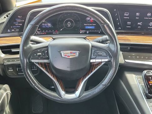 Used 2021 Cadillac Escalade Premium Luxury w/ Driver Assist Tech Package AWD/4WD image 27