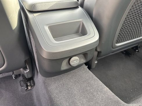 Used 2021 Volvo S60 T5 Momentum image 13