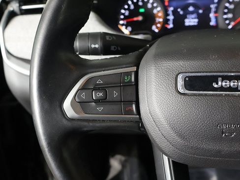 Used 2022 Jeep Compass Latitude image 39