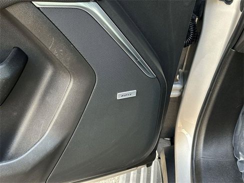 Used 2021 GMC Yukon XL Denali w/ Denali Premium Package image 23