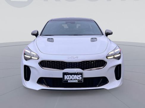 Used 2022 Kia Stinger GT-Line w/ Sun & Sound Package image 11