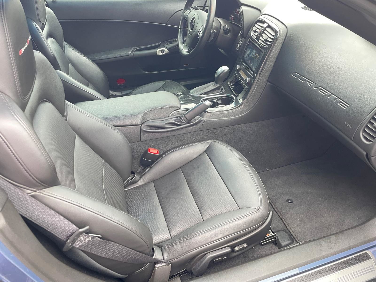 Used 2012 Chevrolet Corvette Grand Sport w/ 2LT Preferred Equipment Group RWD image 15