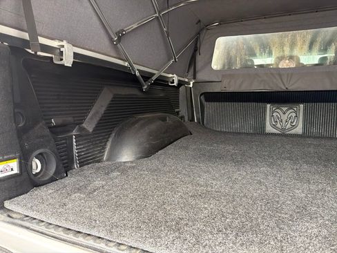 Used 2018 RAM 1500 Express AWD/4WD image 31