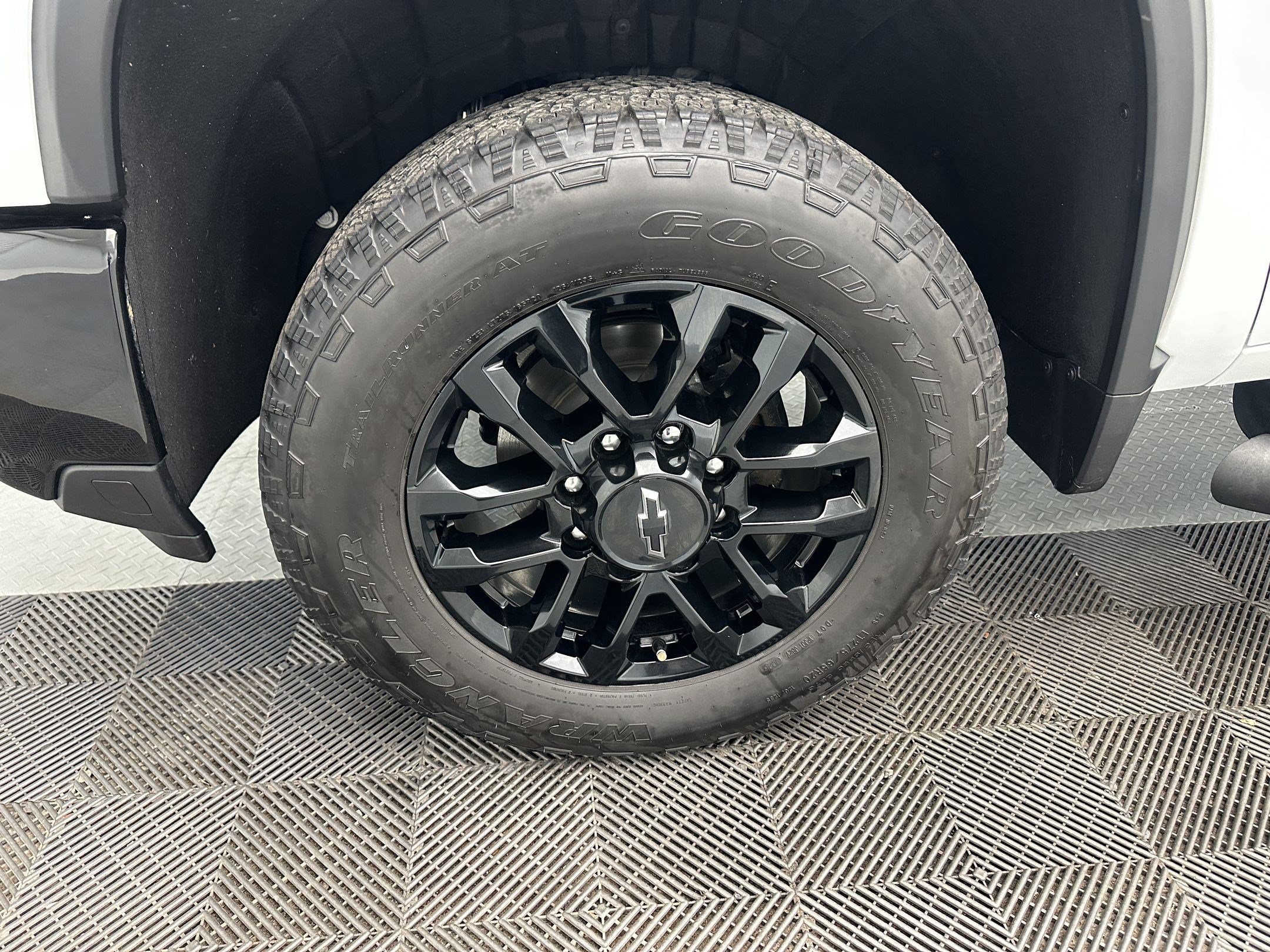 Certified 2025 Chevrolet Silverado 2500 Custom w/ Custom Value Package AWD/4WD image 12