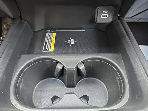Used 2024 Honda HR-V EX-L image 18