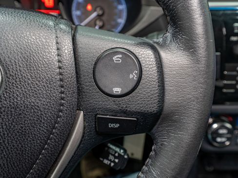 Used 2015 Toyota Corolla S image 22