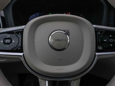 New 2026 Volvo XC60 B5 Ultra w/ Protection Package Premier image 35