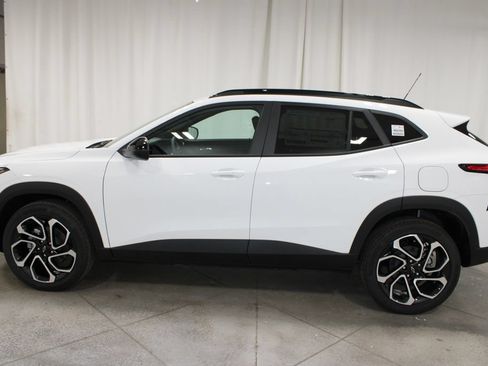 New 2026 Chevrolet Trax RS w/ Driver Confidence Package FWD image 6